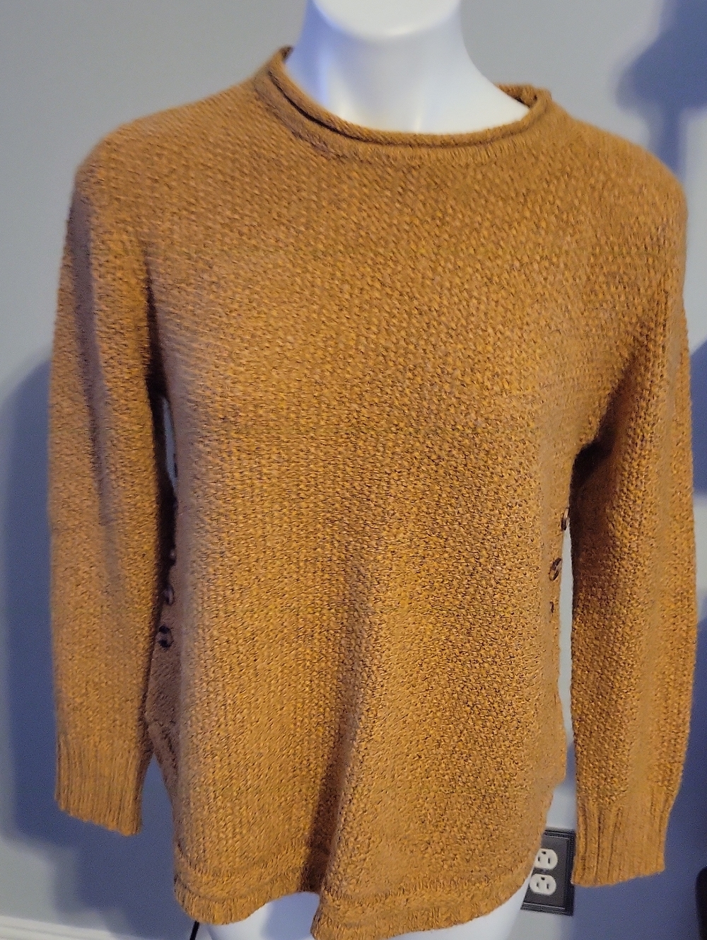 Papillon Blanc Womens Camel Knit Crewneck Sweater... Size LARGE